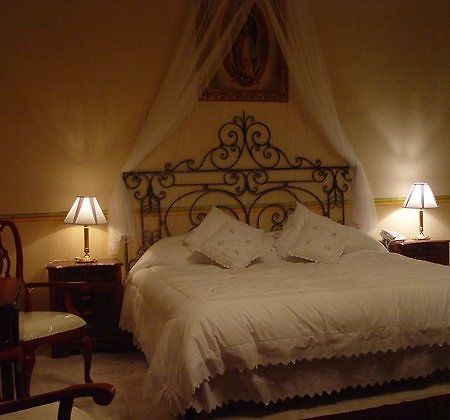 Downtown Luxury Hotel Boutique Merida Room photo